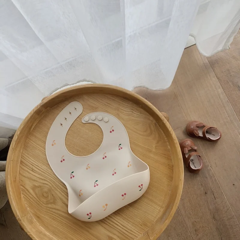 Bavoirs bébé Ins Style imprimé - Waterproof Baby Bibs Silicone avis et prix